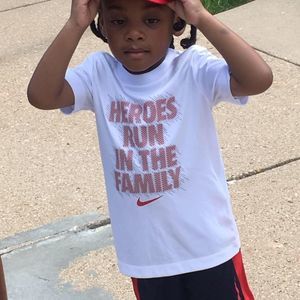 Meet your Posher, Lawrence